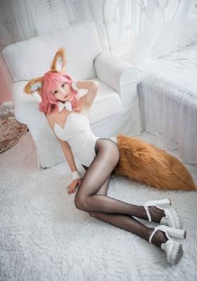 一边亲着一面膜的免费版